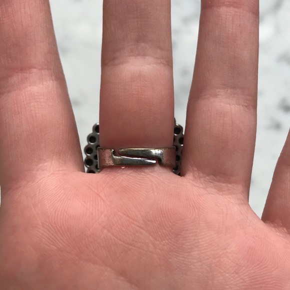 Silver oversized ring - Picture 4 of 5